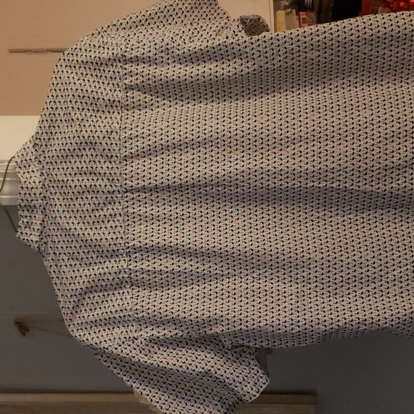 Mens button up shirt - Picture 3 of 4